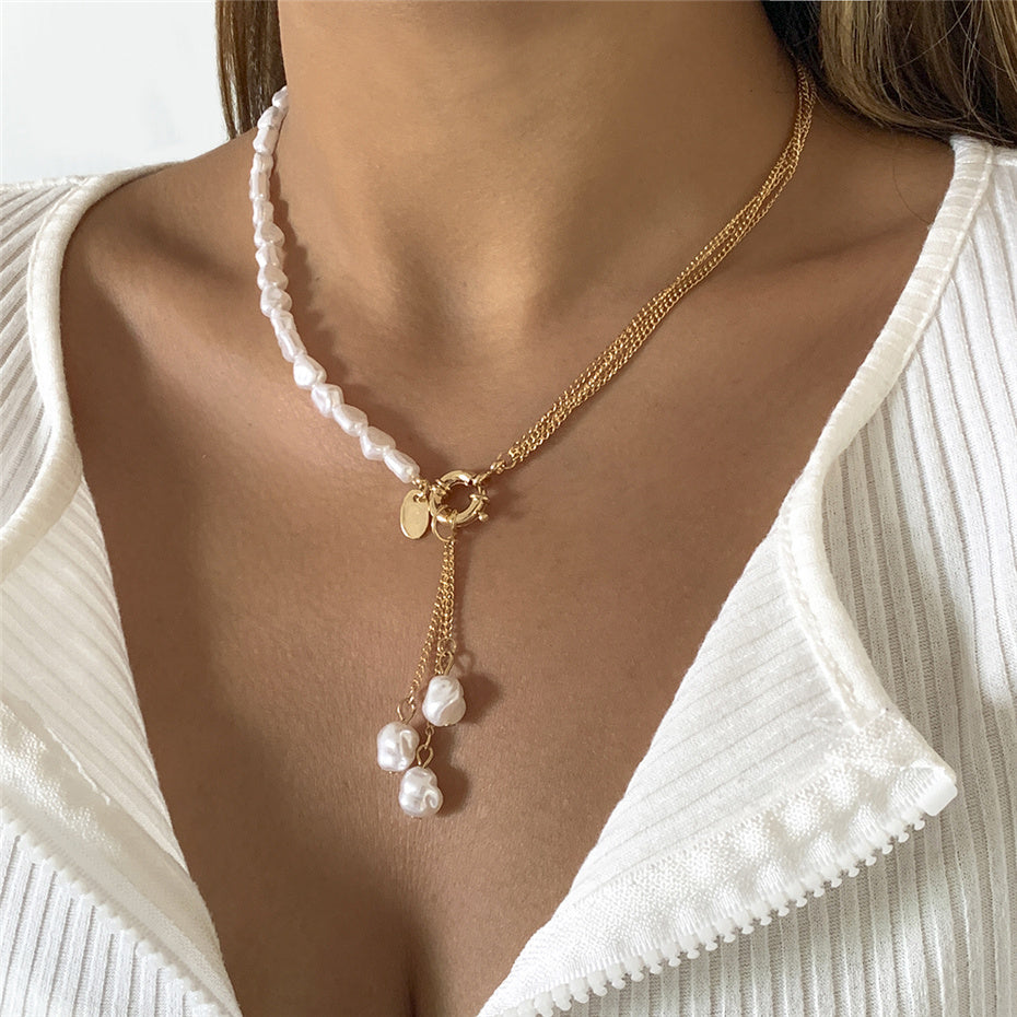 Claire Kpop Irregular Pearl Pendant Necklace