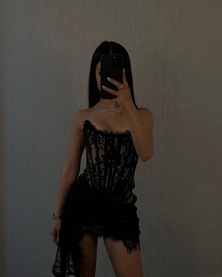 Shirley Lace Strapless Sexy Mini Dress