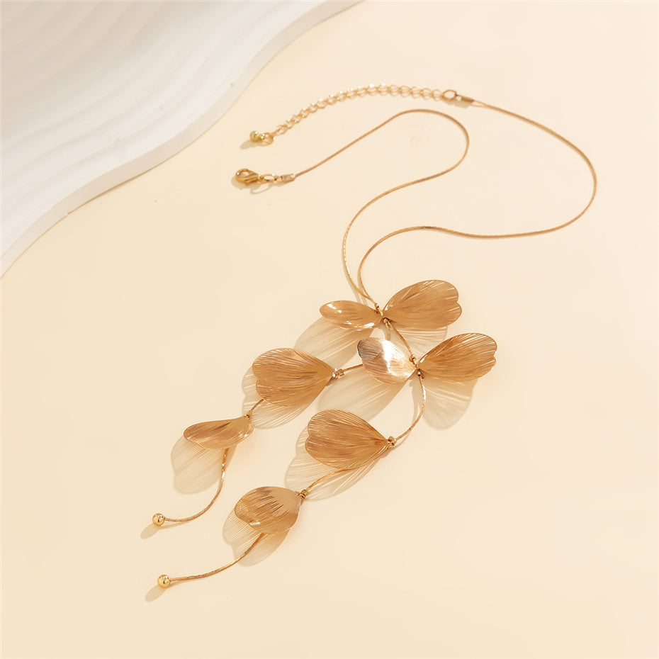 Sara Kpop Flower Petal Pendant Choker Necklace